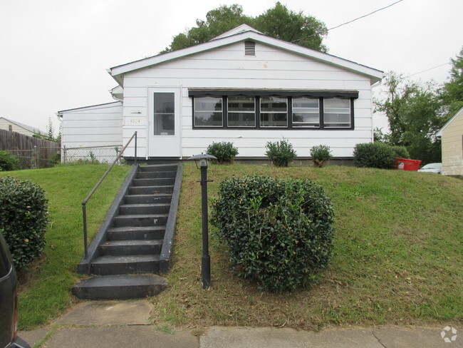 Building Photo - 1004 Ridge St Rental