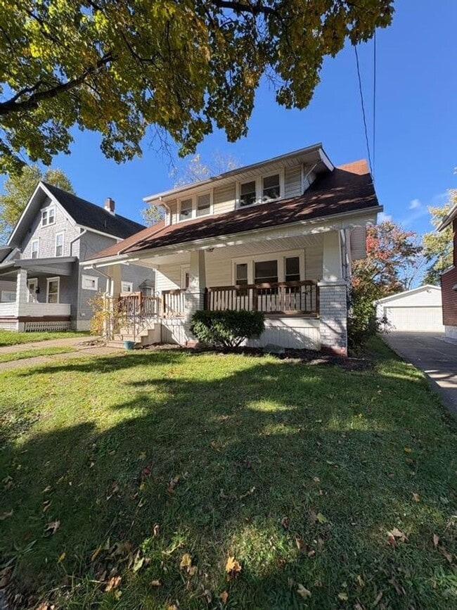 Photo - Three bedroom two bathroom home for rent