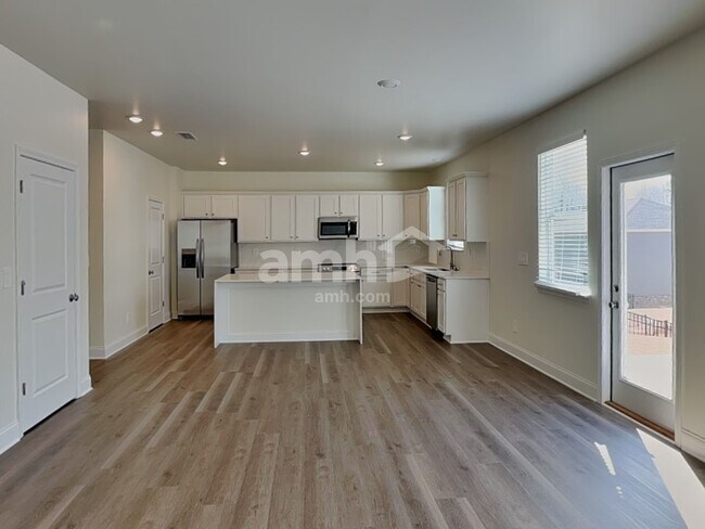 Photo - 3515 Shane Hill Rd SW