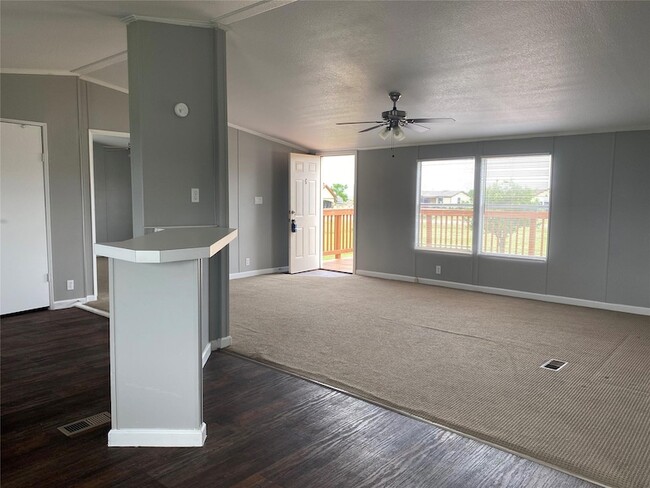 110 Thomas Park Dr