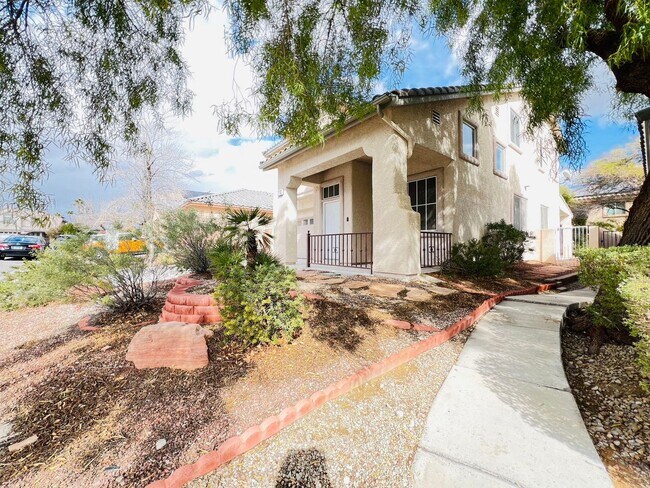 Photo - 2780 Cottoneaster St