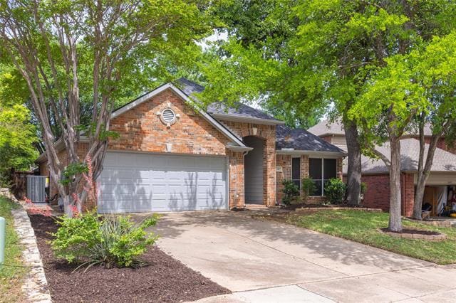 Photo - 2405 Pinehurst Ct