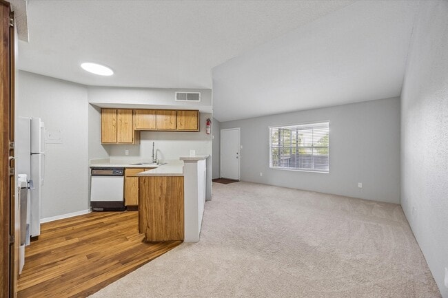 Photo - 1660 W T C Jester Blvd Unit 106
