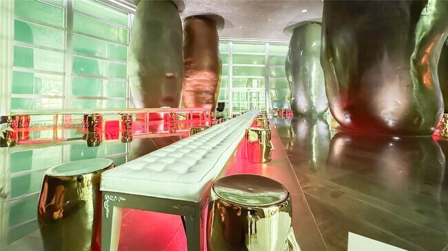 Photo - 465 Brickell Ave Unidad 1705