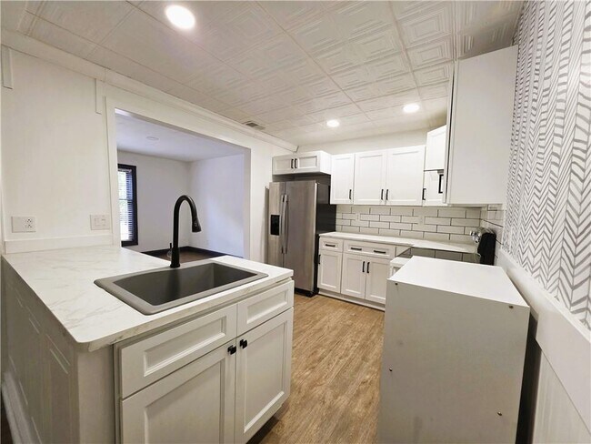 Photo - 26 Annette Ln