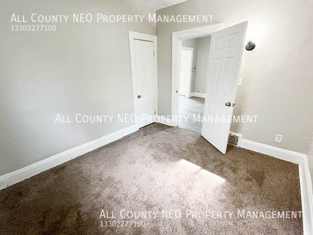 12114 Soika Ave Unidad Down Unit
