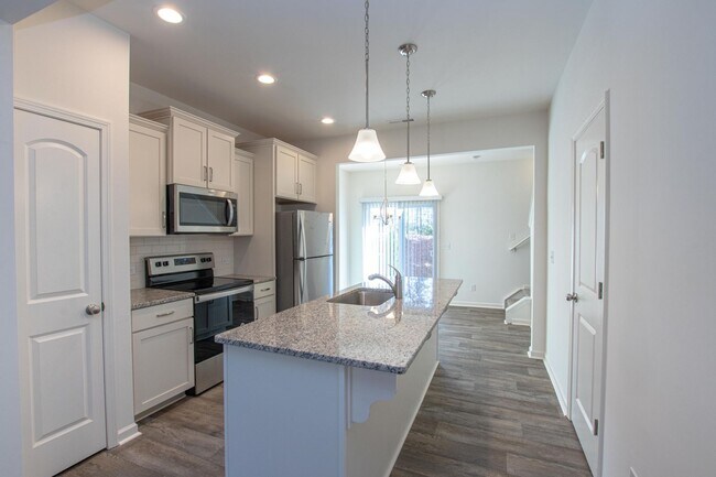 Photo - BEAUTIFUL 2 Bedroom Townhome in Cox Mill D...