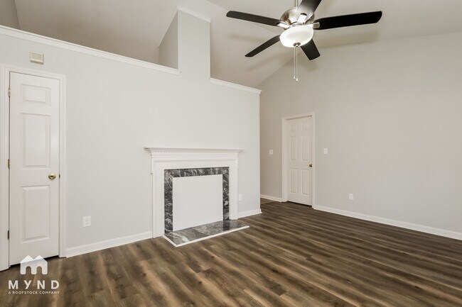 Photo - 710 Greyson Dr