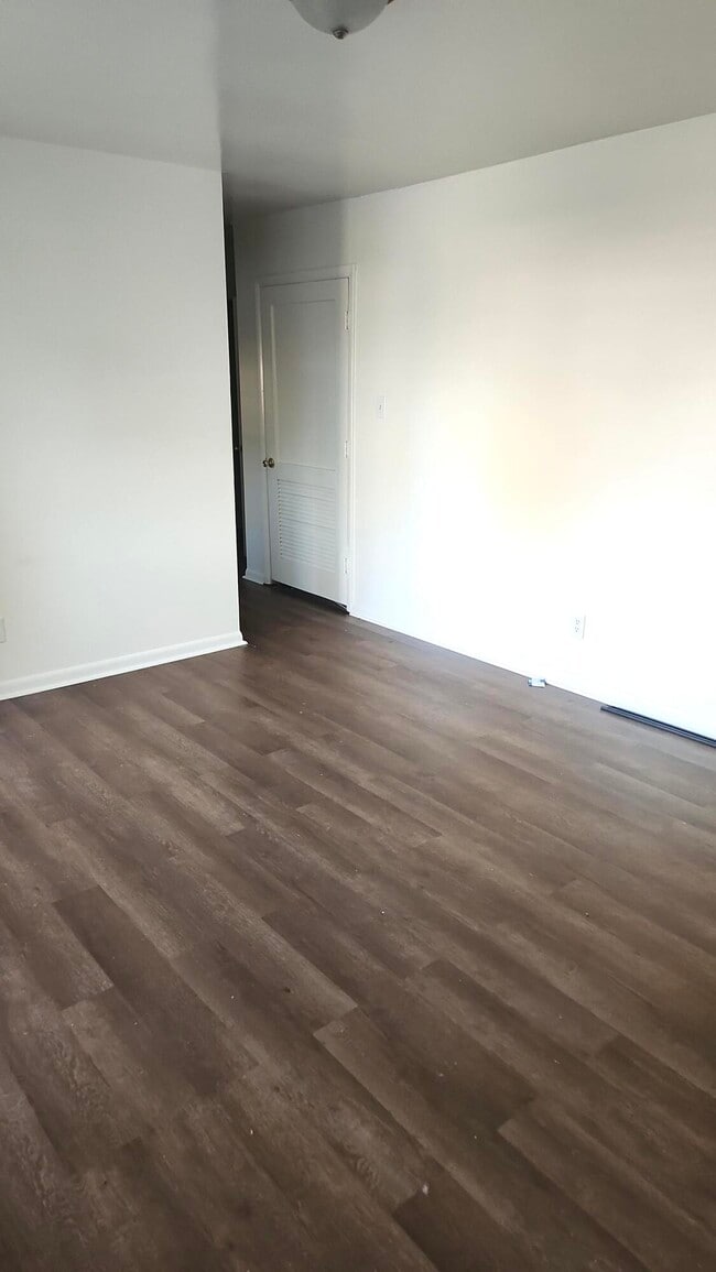 Photo - 2408 Butternut Hill Ct