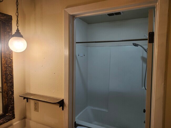 Photo - 4710 Edinburgh Dr