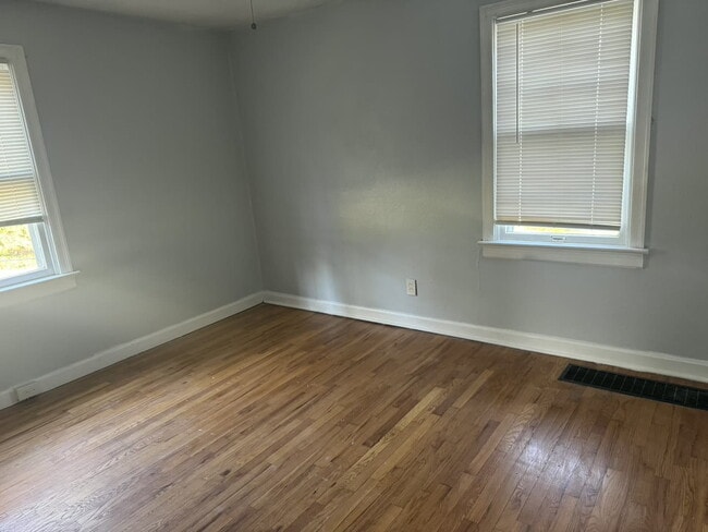 Photo - Lovely 2-Bedroom Rental Home – Quiet Neigh...