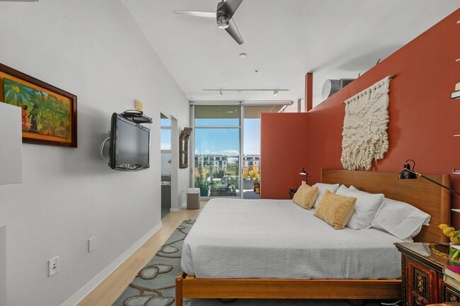 Photo - 4080 Glencoe Ave Unidad 420