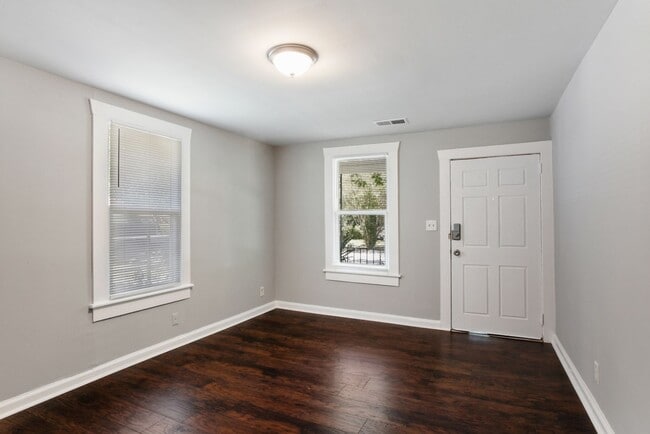 Photo - Large 4BR/2BA Home Walking Distance to Daffin Park