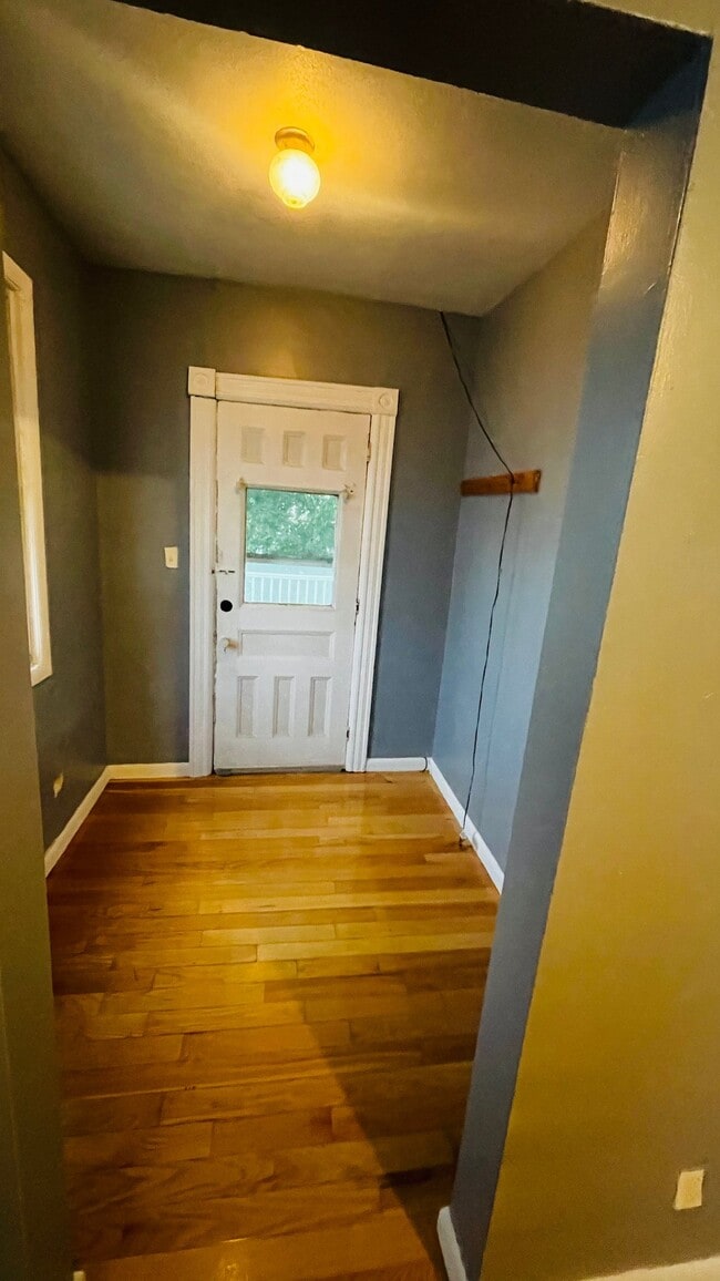 637 Rutger St Unit 2