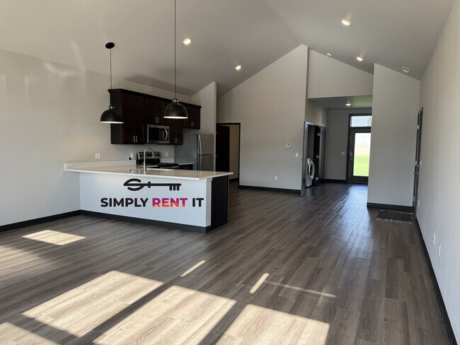 Photo - New 3 Bedroom, 3 Bathroom Sublease Brick Towne Ames Townhome