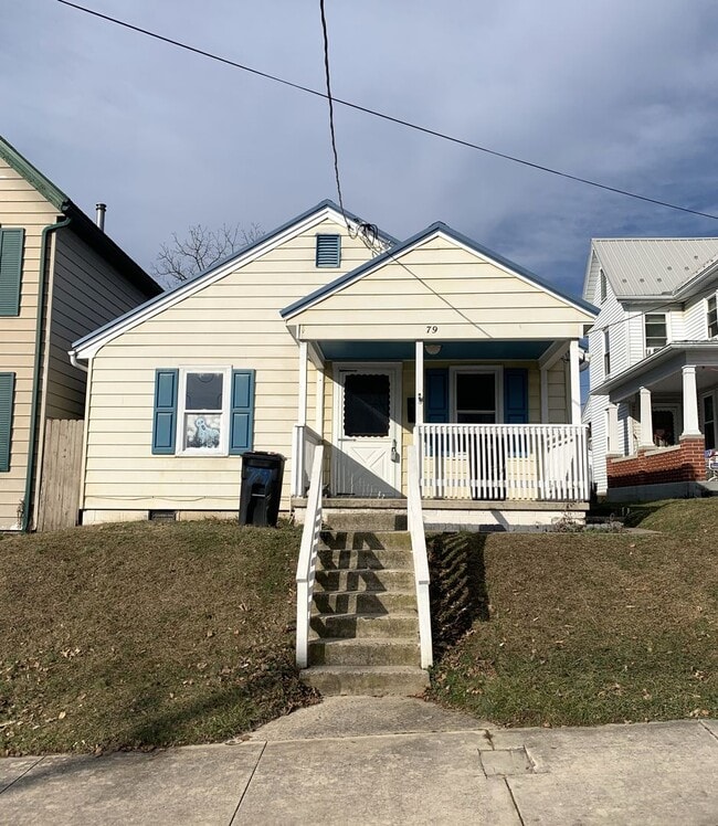 Charming 3-Bedroom, 1-Bathroom Single-Fami... - Charming 3-Bedroom, 1-Bathroom Single-Fami... House