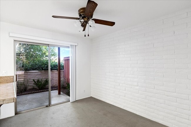 Photo - Escondido 2 bed 2.5 bath condo for lease Unit 19