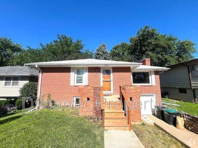 Building Photo - 2028 N 70th St Rental