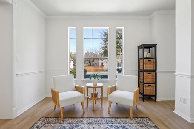 Photo - 1938 Mulligan Dr