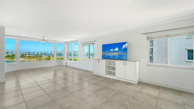 Photo - 174 Golden Gate Point Unit 43