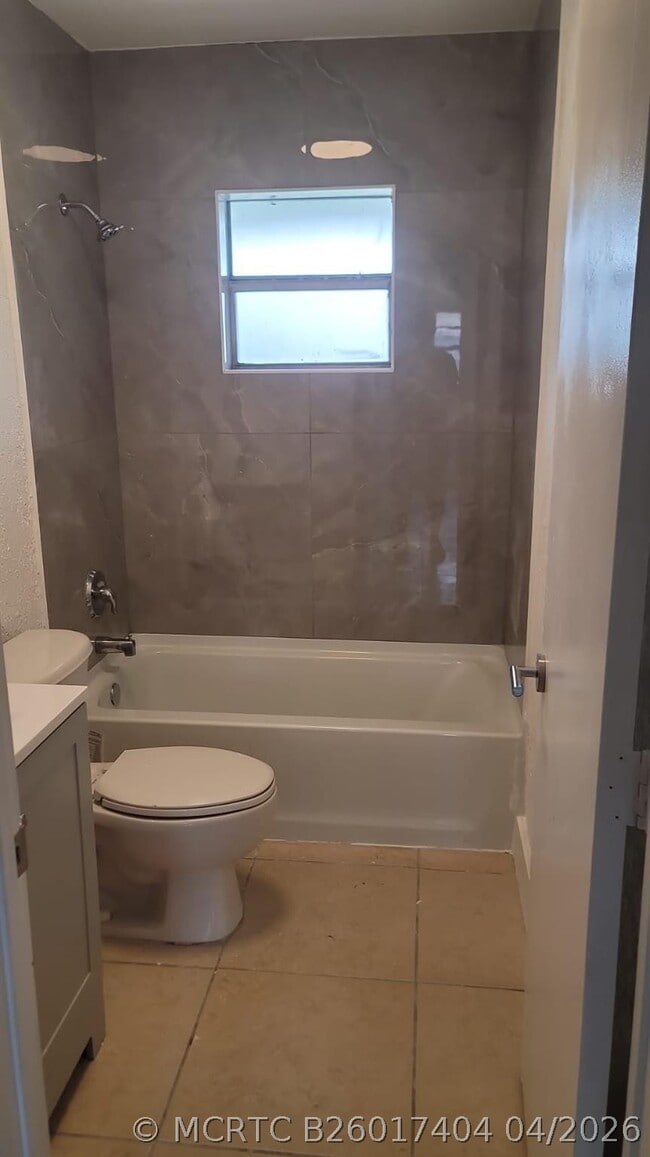 Building Photo - 4839 NW 9th Dr Unit 4839