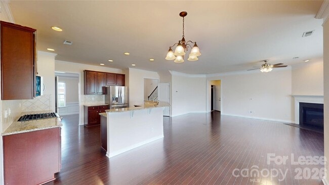 Photo - 6712 Coral Rose Road