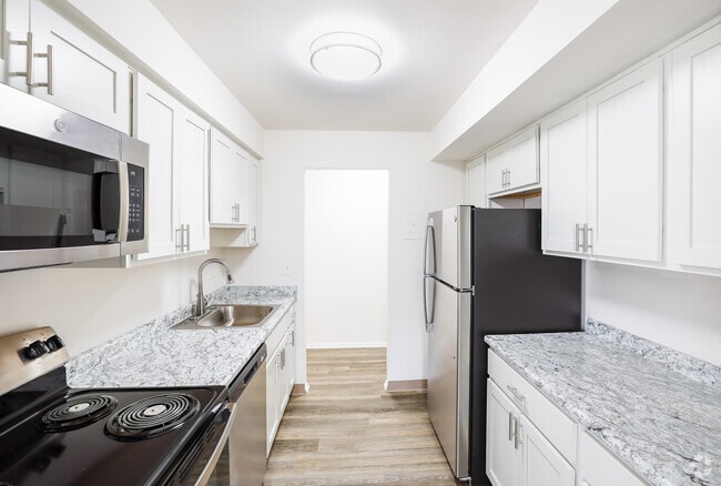 Building Photo - Village at Mayfield Rental
