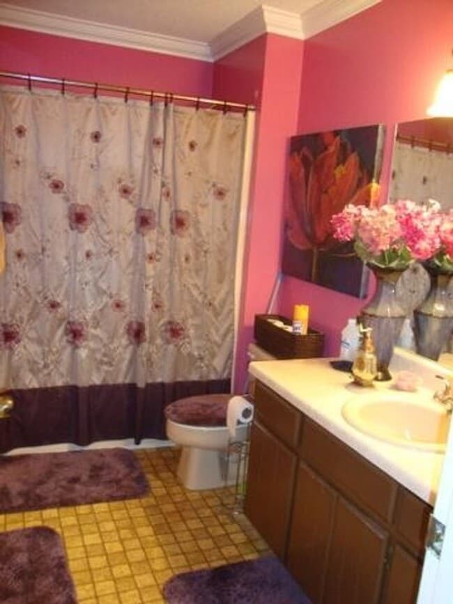Photo - 1623 Huntington Dr
