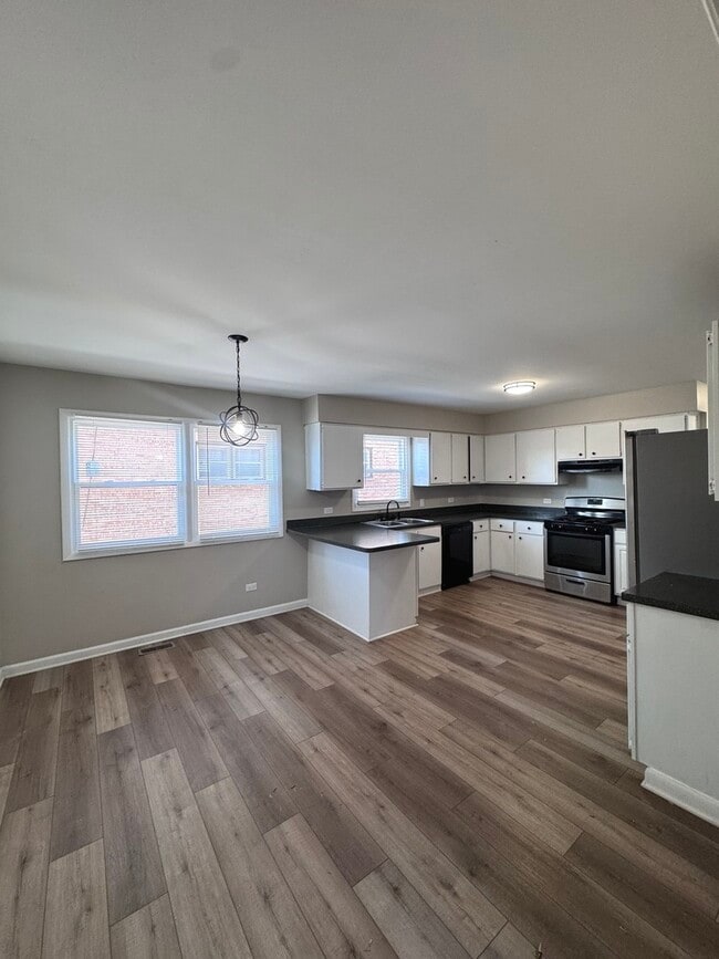 Photo - 43 W Ann St Unidad 2