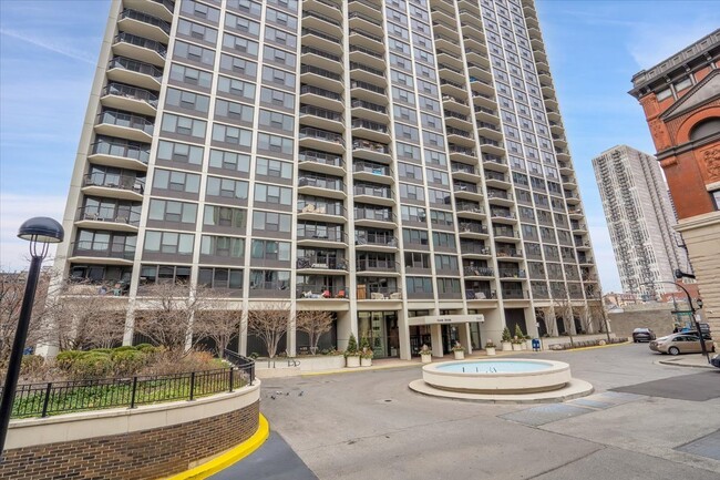Photo - 1560 N Sandburg Terrace Condo Unit 1703