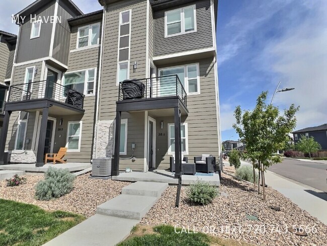 Beautiful and Spacious New Townhome in Nor... - Beautiful and Spacious New Townhome in Nor...