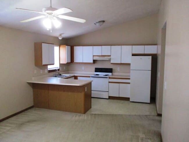 18 Fetzer Ct