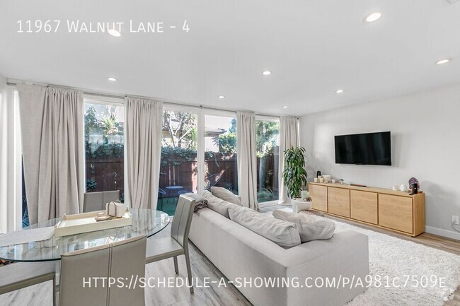 Building Photo - Newly remodeled modern 3 Bed + 2.5 Bath tw... Unit 4 Rental