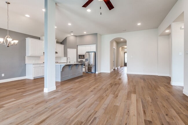 Building Photo - 1117 9th St