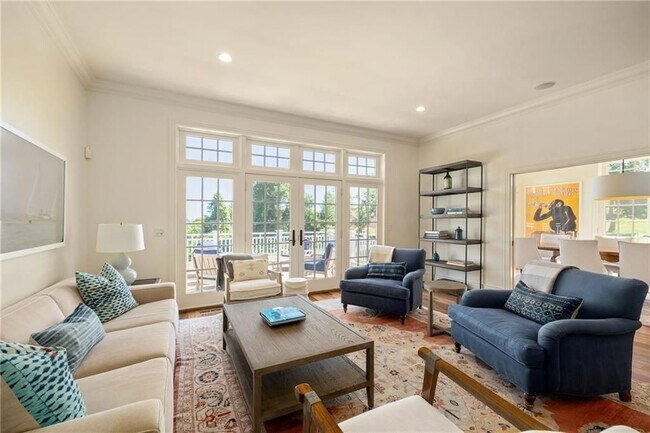 Photo - 303 Howland Ave