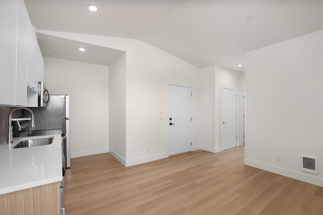 Photo - 8417 SW 24th Ave Unidad 317