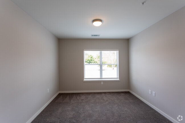 2BR, 2BA - 1154 SF