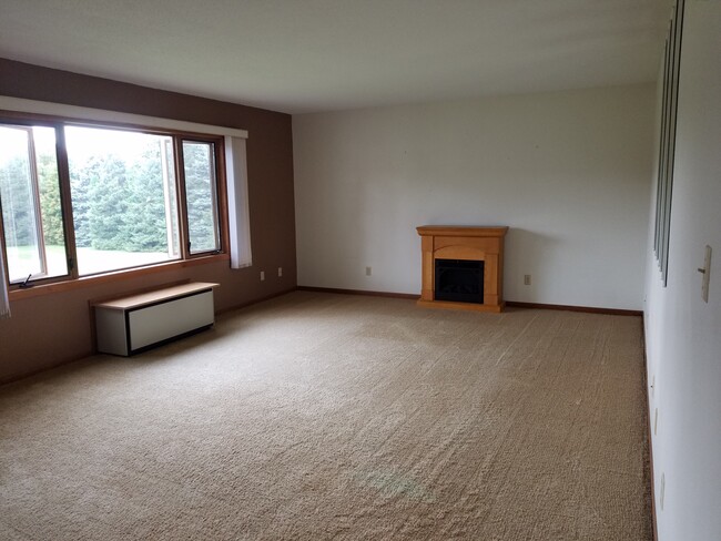 Building Photo - 2006 21 3/8 Street Unit 410