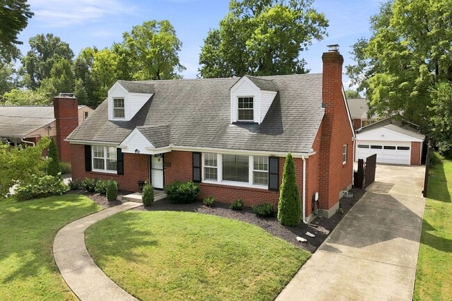 912 Beechwood Rd