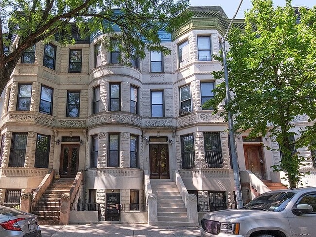 Building Photo - 116 W 118th St Unit Apartment 2