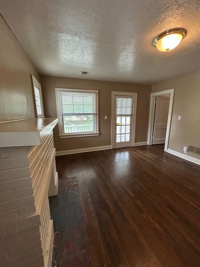 Photo - 5405/5407 Harrison St. Unit 5405 Harrison St. 2F