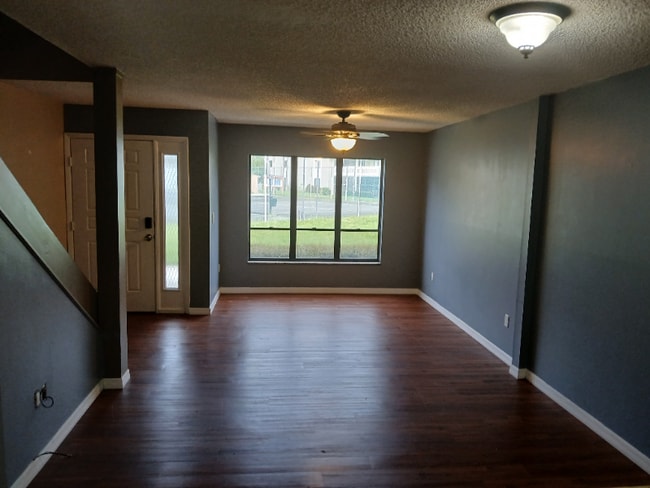Building Photo - 1849 Abrico Dr Rental