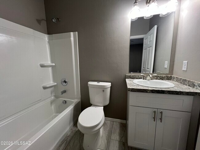 Photo - 43 W Lester St