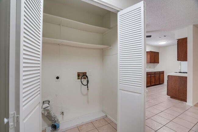 Photo - 10310 Little Pebble Dr