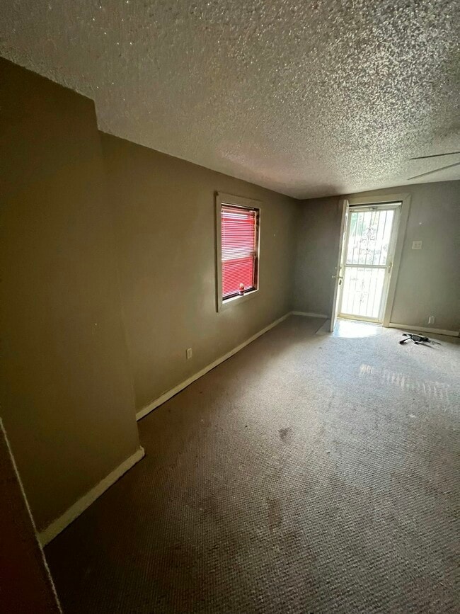 Photo - 403 E Division St