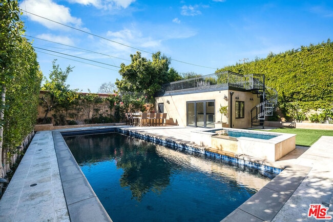 Photo - 139 S Kilkea Dr