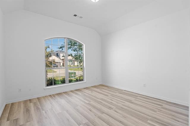 Photo - 503 Upper Falls Ln