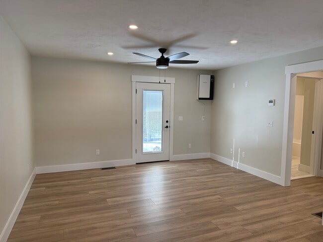 Photo - 480 Wareham St