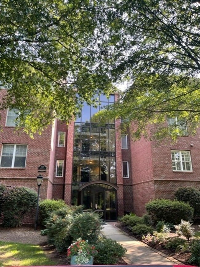Live in the Heart of Historic Dilworth – W... - Live in the Heart of Historic Dilworth – W... House