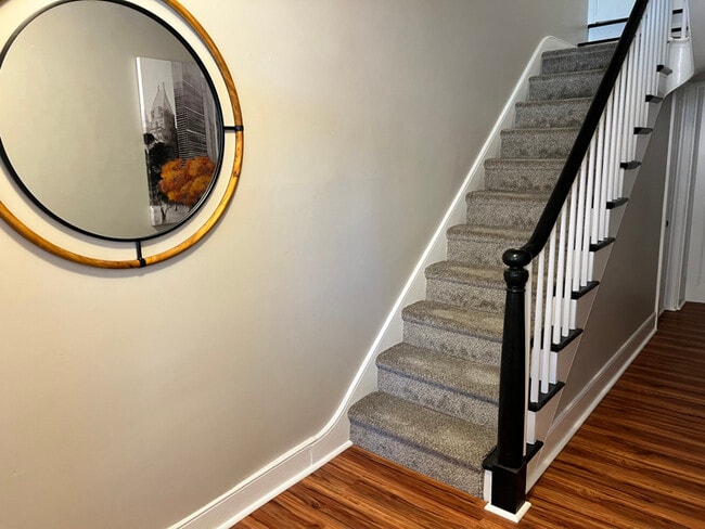 Photo - 210 W Chestnut St Unit 4